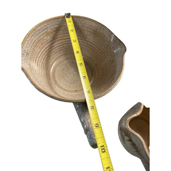Handcrafted Rustic Signed M or W Pottery 2 Pouring Bowls With Handles Artisanal - Picture 6 of 11